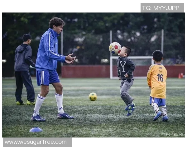 足球明星的休假生活揭秘与日常趣事分享